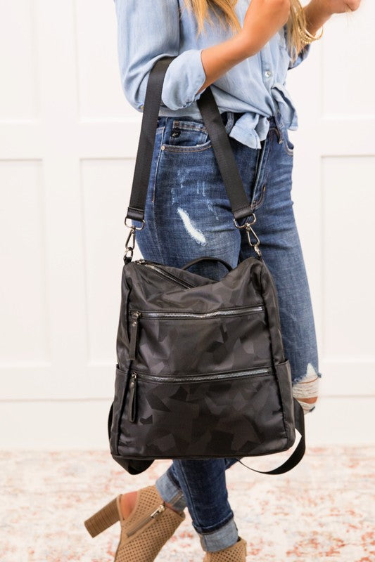 CONVERTIBLE SHOULDER BAG