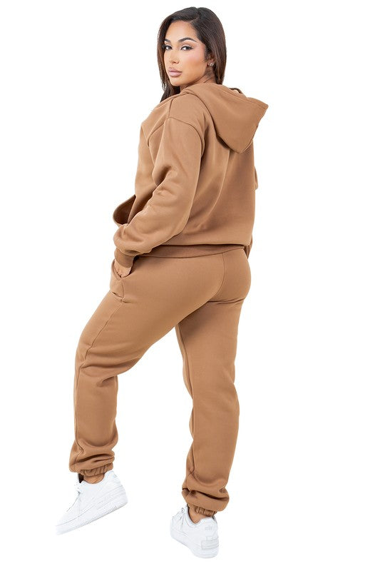 FASHION SWEATSUIT